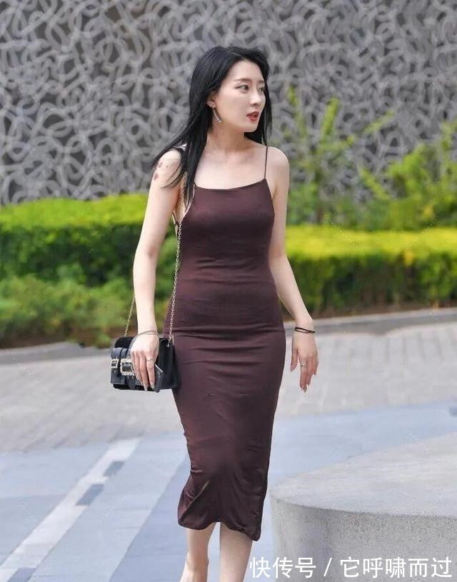 美女 上身胖该如何穿切忌单方面入手,让整个穿搭出现“四不像”!