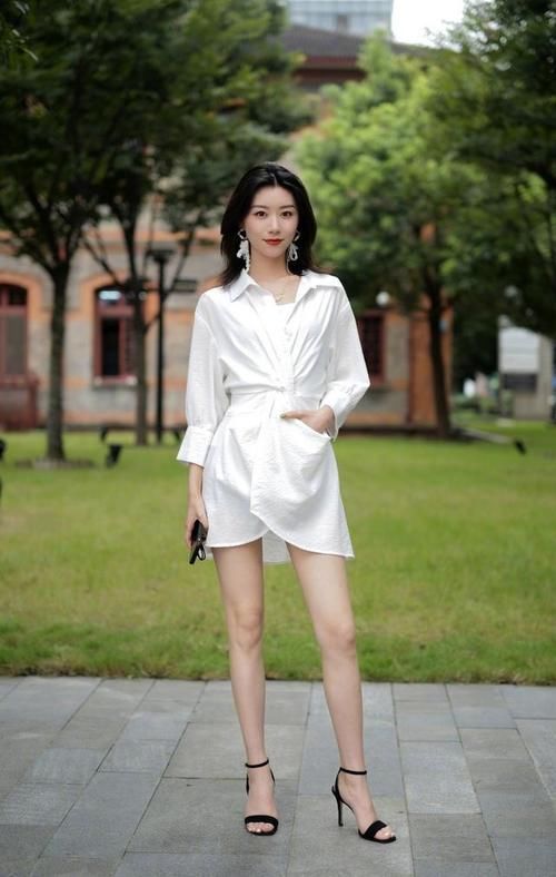 泡泡袖|今夏上衣不用多买，有“衬衫”就够了，百搭时髦又显气质，真实穿