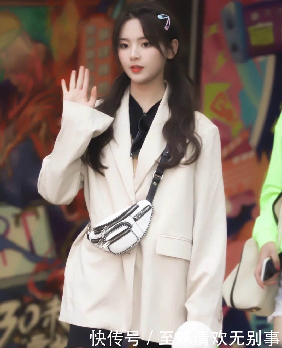 超越|【锦鲤】杨超越,从漫画里走出来的少女,对她的穿搭又刷新了认知!