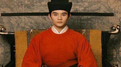 乞丐|宋仁宗当政做了什么？死后乞丐当街痛哭，偏远地区女子自戴孝帽