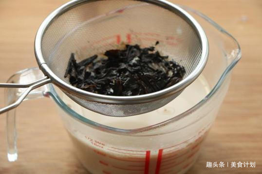 牛奶别总直接喝,在家轻松做特色美食,味道香醇可口,孩子的最爱