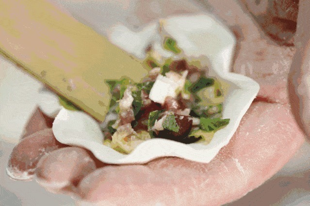 饺子要好吃，调馅最关键，教你饭店不外传的肉馅调法，鲜嫩多汁