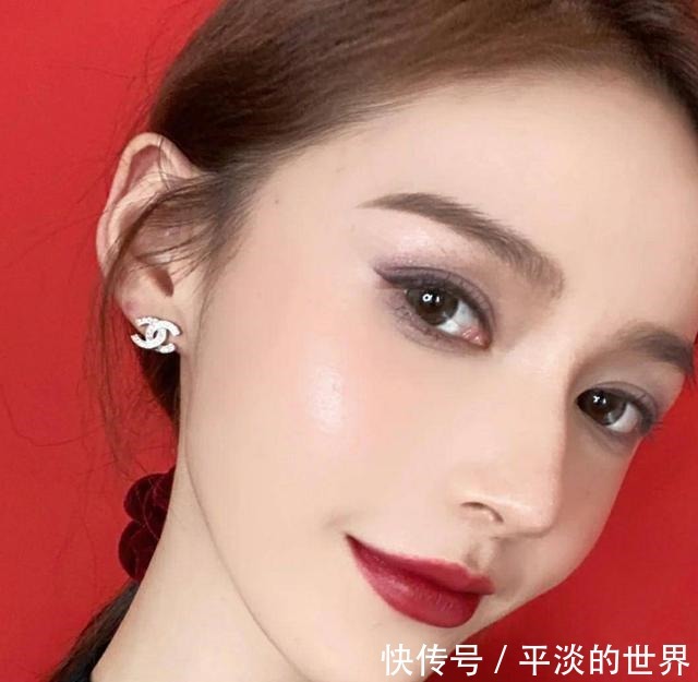 橘色调 看惯了素颜,来看适合浓妆的口红,纪梵希高级炫酷,香奈儿艳丽!