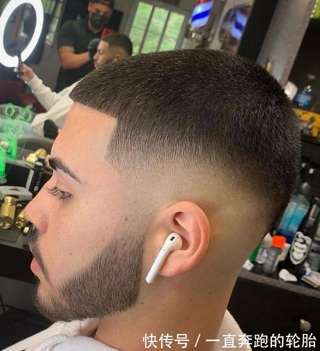 造型 适合50岁大叔的三款发型,清爽干净显魅力,有品位的男士都在剪