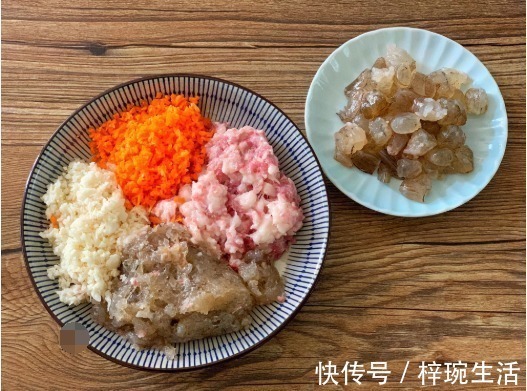 马蹄笋|想吃水晶虾饺不用买了，在家就可以做，特别简单，面皮劲道透亮