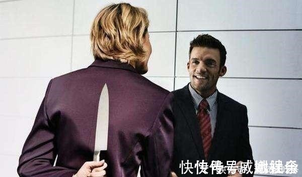 兄弟姐妹@一个人,身上有这两个特征,很可能是小人,要小心提防!