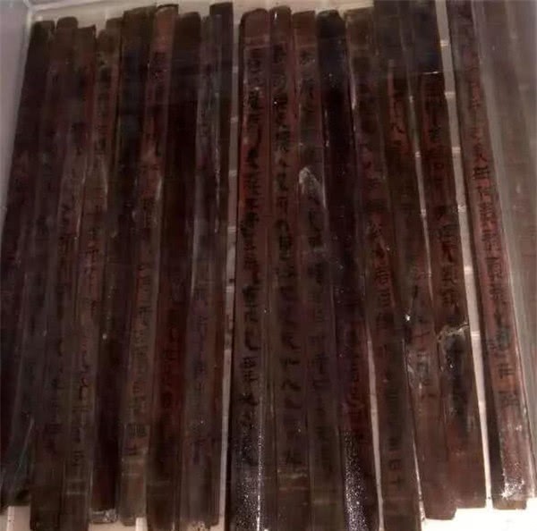 正史|盗墓发现了失传奇书,引出历史上最大的篡位案,颠覆了正史记载