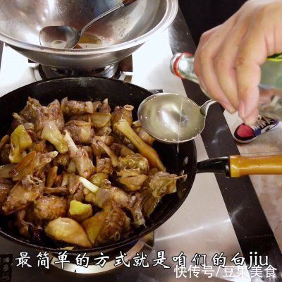 肥肉片|酸菜炖大鹅，色香味浓，东北人最爱
