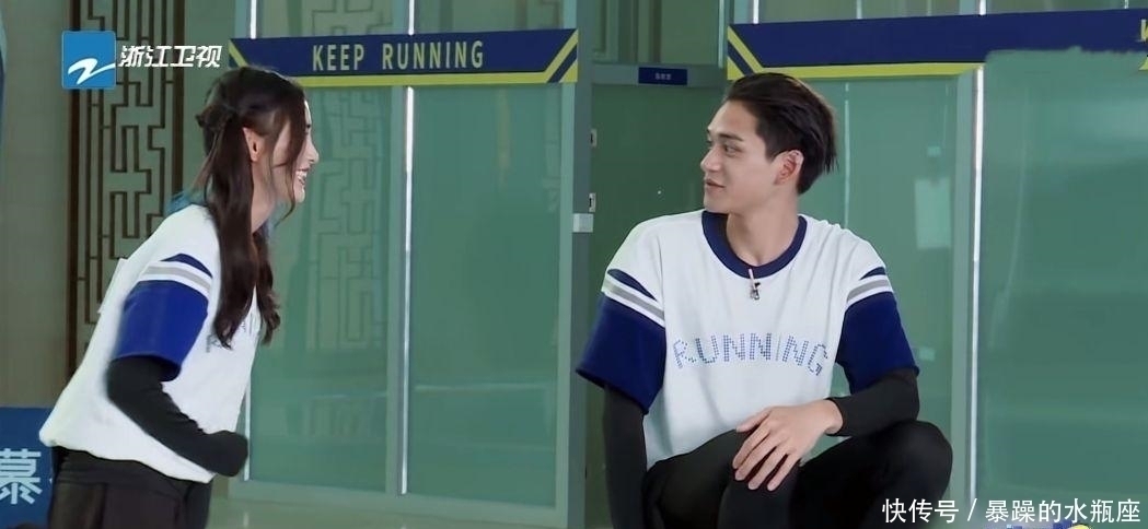跑男撕名牌回归 淡化了杨颖不下水事件 三年前的反面教材险些重演