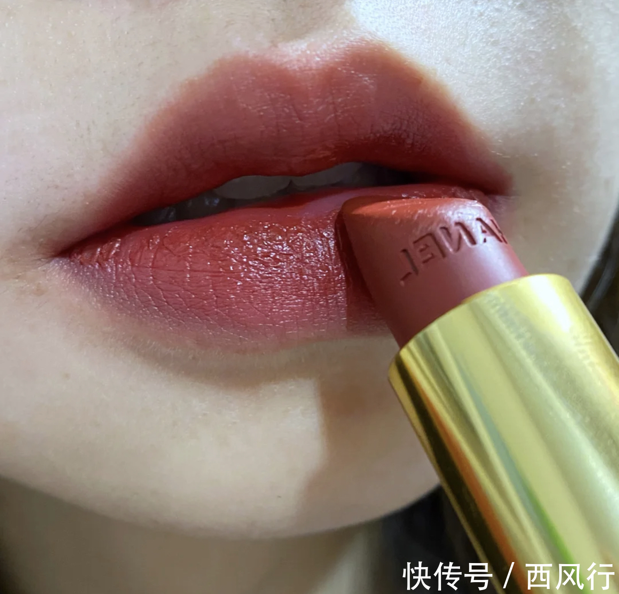 色调|素颜口红的天花板,这几只一定要知道,让你更加的少女元气一些