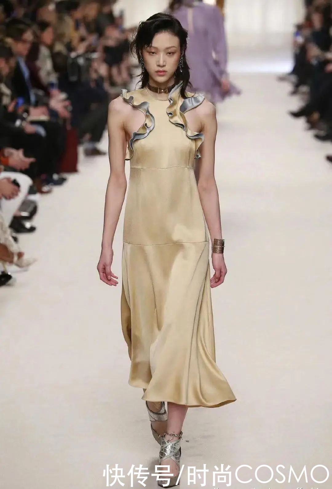 时髦办 |Alber Elbaz走了，他曾说“不尊重女性，作品就会失去灵魂”\＂,\＂i10\＂:\＂时髦办