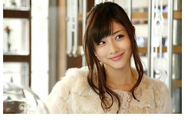 石原里美，演員、主持人