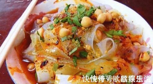 筋道|做凉皮太厚又开裂?大厨教你一招:掌握好比例跟配方,吃着还筋道