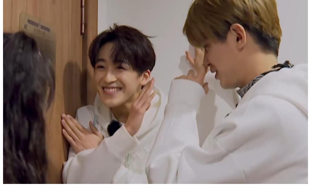 人氣偶像何洛洛：R1SE解散后，他的熱度和資源都“飛升”了