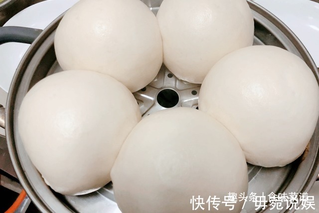 酵母粉|蒸馒头牢记4个要点，出锅蓬松暄软不塌陷，又白又香，凉了也不硬