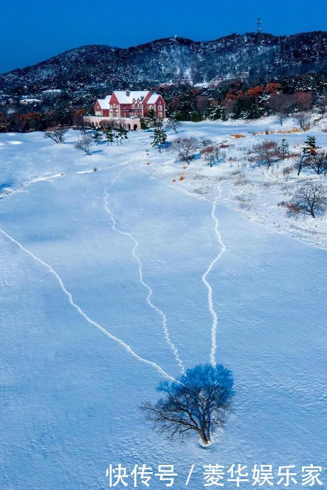 看不到故宫的雪来这儿，一下雪就让人移不开眼！