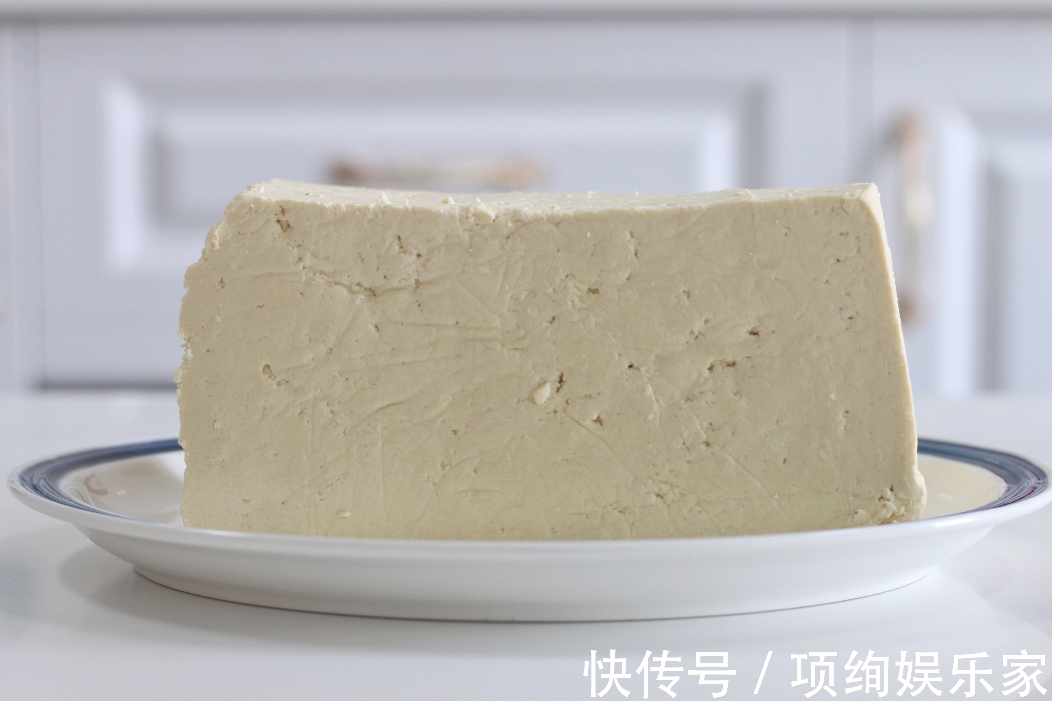 蜂窝|在家做冻豆腐，记住“先蒸后冻”，蜂窝大，不粘连，比买的卫生