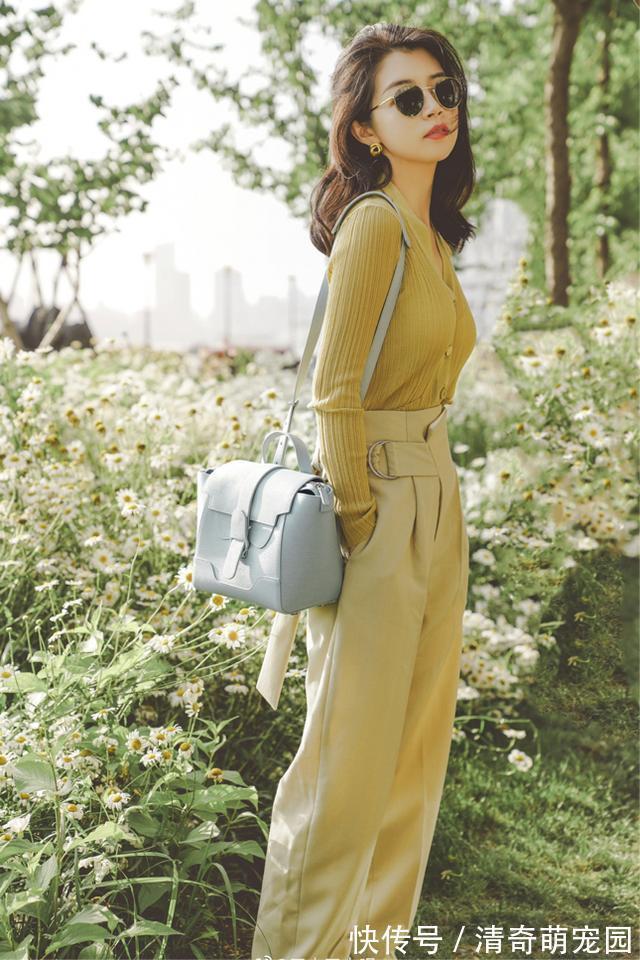 大衣 今秋不流行卫衣配牛仔裤了,像三木这样搭,才是真的美有气质