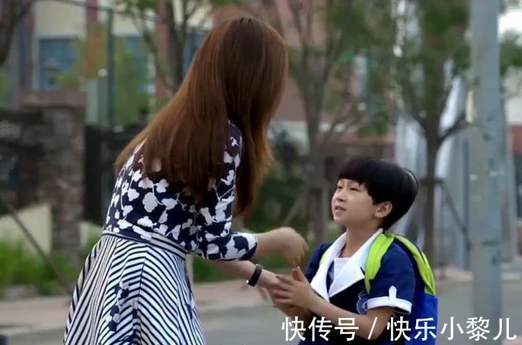 小帅|4岁孙子睡觉总捂着头,奶奶半夜扒开头发,忍不住掉下眼泪