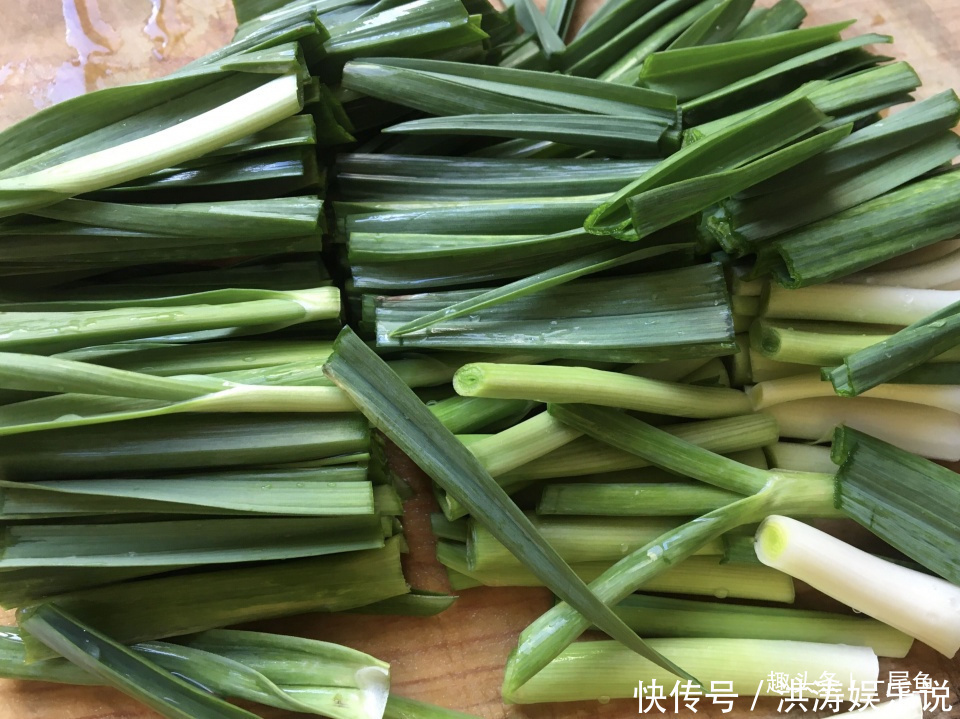 中薪|冬天吃白菜不如吃此菜，二块钱一斤，杀菌消食，老人孩子要多吃