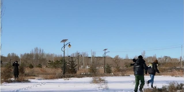 新人就活该受欺负?王勉《五哈》被泼咖啡,零下7度差点结冰