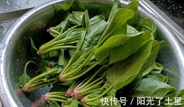 补脑|降温后，多给孩子吃“营养模范生”，3元炒一盘，保护视力又补脑！