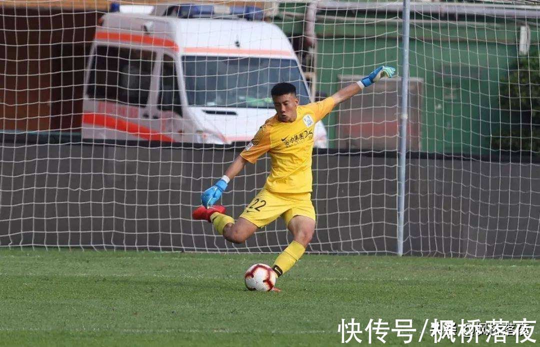 小门|中超新一代门神诞生!22岁小门面对中超豪门4神扑,进他的球太难