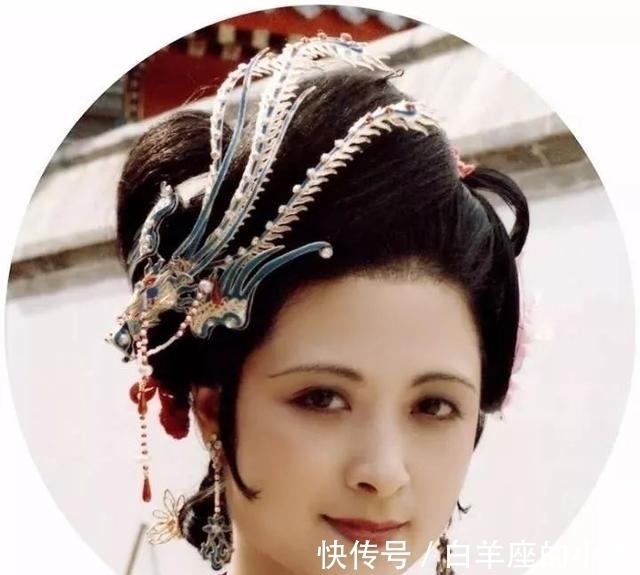 金钏$《红楼梦》里自杀的七个女子,原因可分三种类型,值得思考