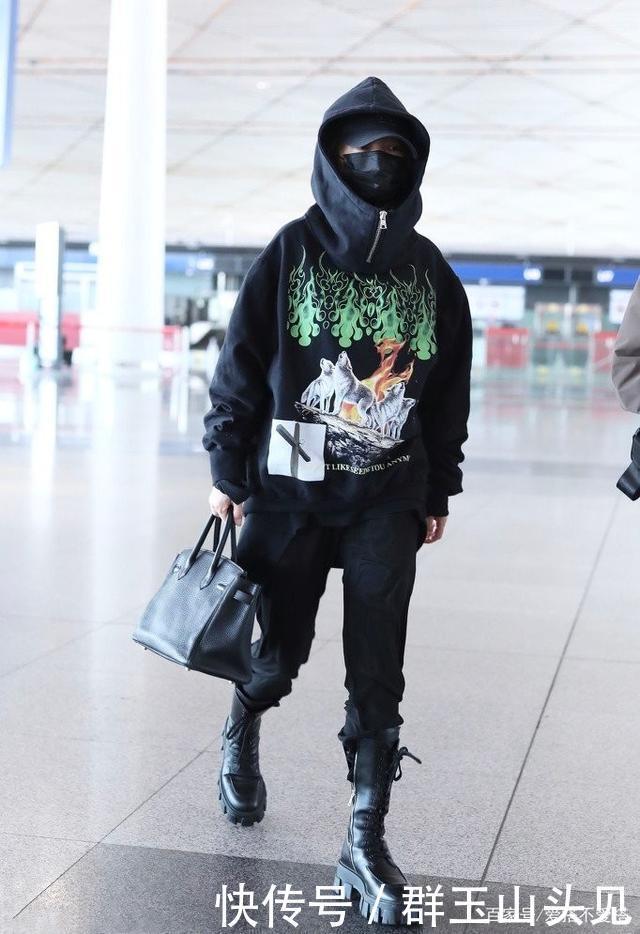 运动鞋早过气了，今年这“5双鞋”正当红，百搭时髦怎么穿都有范