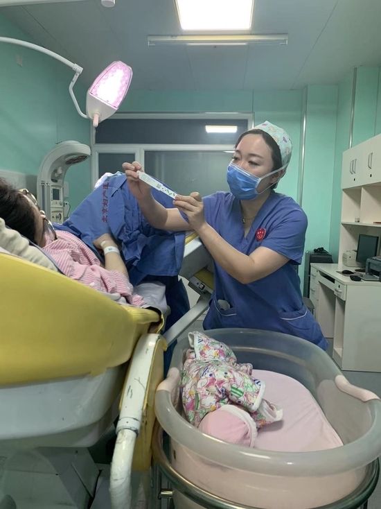 赵丹|“冬奥宝宝”来啦！北京妇产医院大年夜迎来新生儿