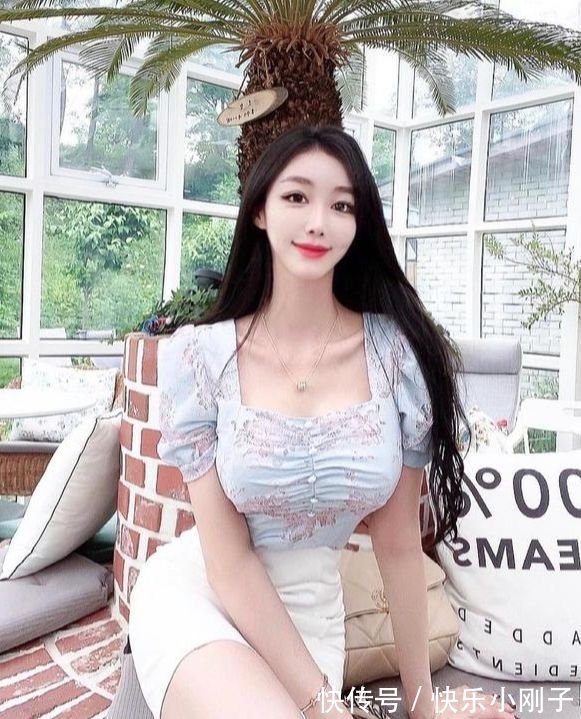 搭配 好看的搭配其实很简单,照着穿就可以美得高级又有品味