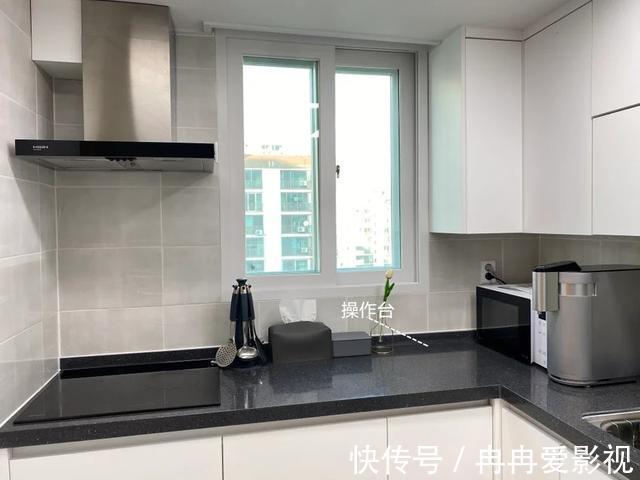 茶几|断舍离模范家庭，不要电视柜茶几巧收纳，125㎡白白净净不过时