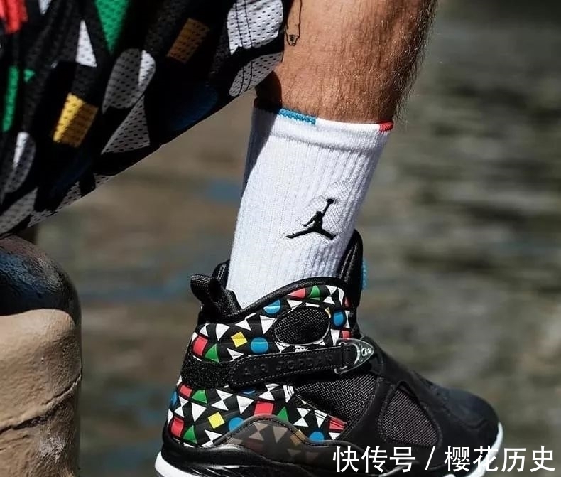 实战 打球逛街都抢眼|盘点高颜值的实战篮球鞋