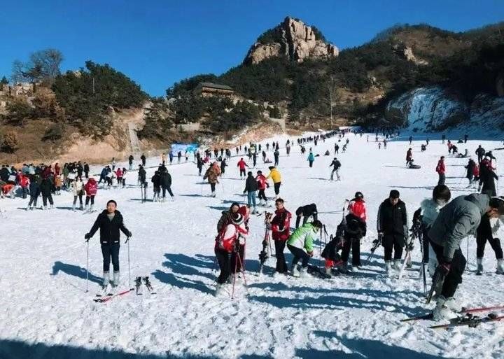 滑雪|滑雪、温泉、摩托车……这个冬天来青岛这么玩