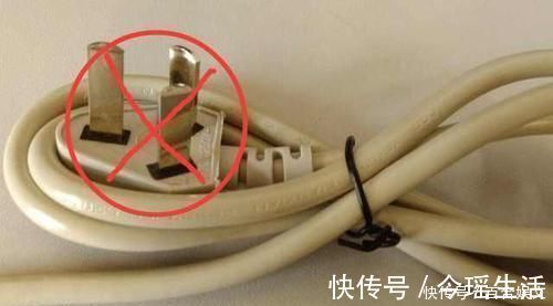 插口|家里万万不要用这种插座,安全隐患太多,我家就吃过大亏