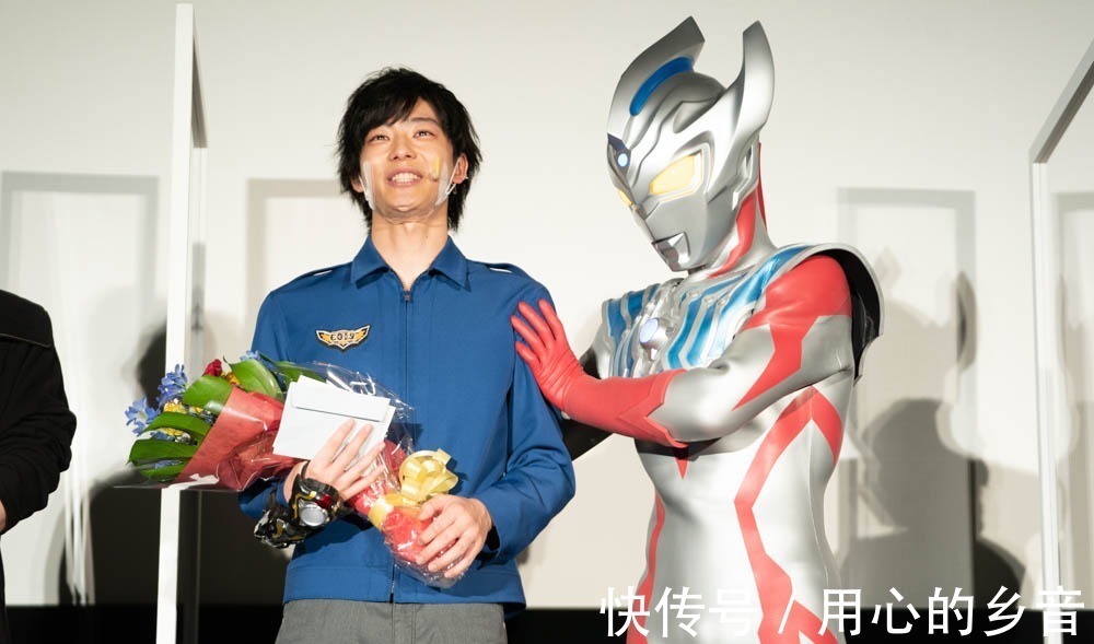 代奥特曼|历代奥特曼交接的感人场景,小陆哭得最惨,然后客串的也最多