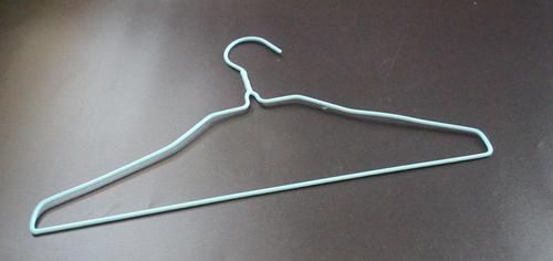 衣架上绑几根扎带, 放阳台上太实用了, 解决了困扰大家的一个难题