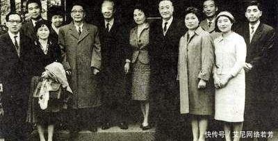 老舍先生投湖前说了什么?