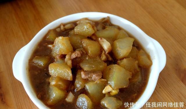 午餐|晒一晒四口人的午餐，四个菜，一个汤，花费不到60元，比外卖强