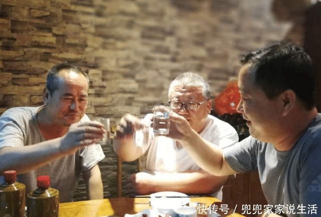 粮酒|中国有4种“便宜白酒”,放在超市大家不注意,却是真正纯粮酒!