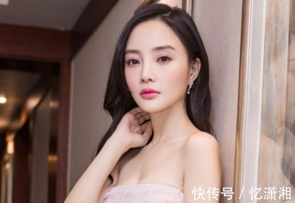 野狼&甜文离婚协议刚签一半,她突然捂嘴干呕,沐少一把将协议吞肚里