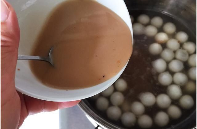 晚上吃它，舒筋活络，大补气血，但是早上不要吃
