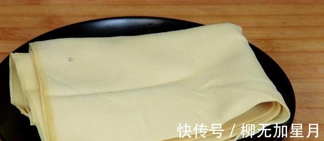 豆腐皮这样做太香了,冬天一周吃3次,麻辣爽口,吃一次念念不忘!