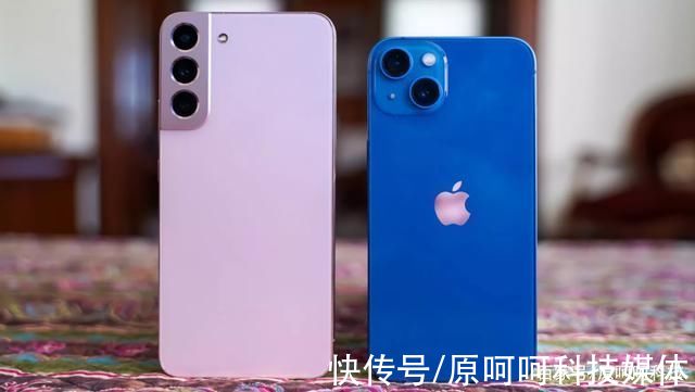 iPhone|三星Galaxy S22 VS iPhone 13:最强基本旗舰比较，你选择谁?