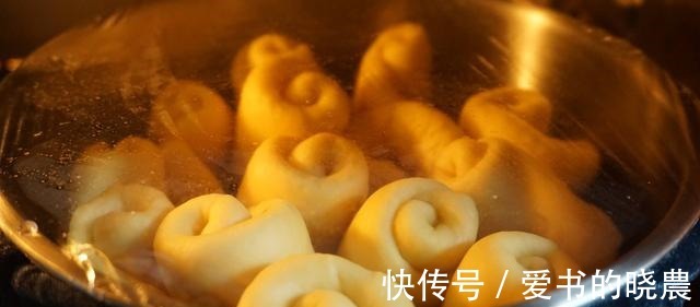 做法|蜂蜜小面包,不仅口感好,做法也简单,而且一口气还做了不同造型!