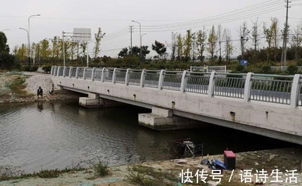 冬季钓野河，不要一到水边就下竿，大板鲫在这些位置，找到不走空