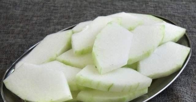 祛湿|体内湿气重的人，放开肚皮吃4物，帮你祛湿排毒，体重慢慢降下来