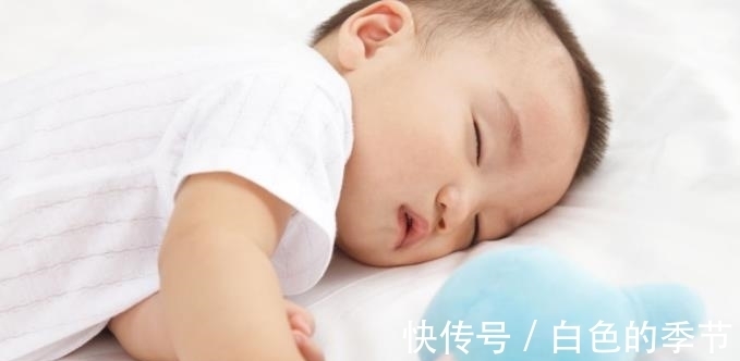 摇篮曲|宝宝必须天天睡午觉吗?专家告诉你,过了这个年龄段就可以放松了