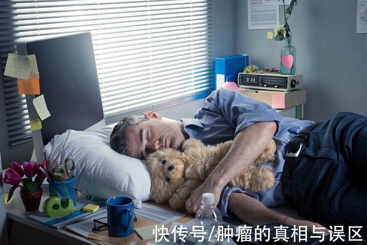 疲劳|50岁肿瘤专家患癌,抗癌一年离世,他的一个悔恨,警示所有人