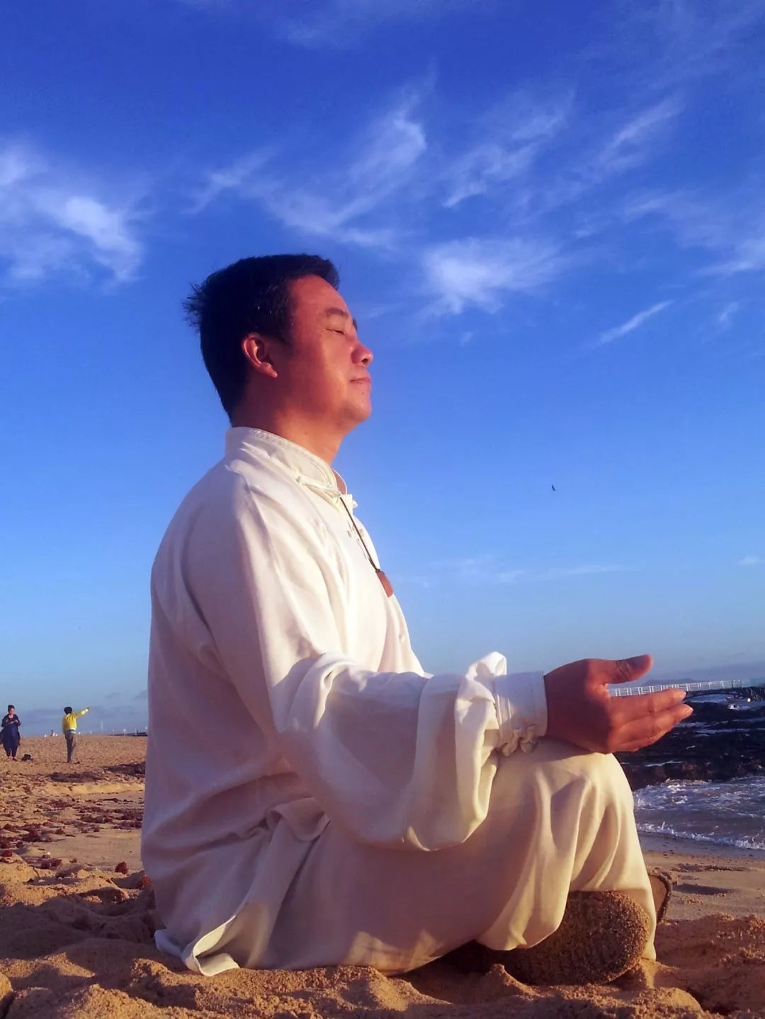 自然盘坐|打坐念佛的正确方法,初学打坐的正确方法